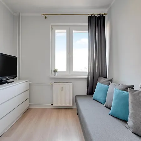 Zaspa - Near To Sea And Public Transport Guest house